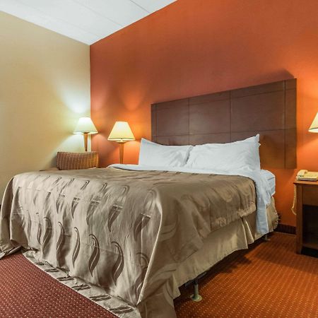 Holiday Inn Express Cincinnati-Lawrenceburg Buitenkant foto
