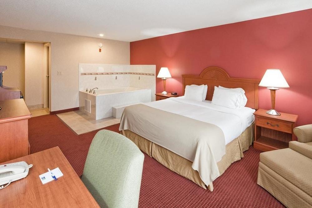 Holiday Inn Express Cincinnati-Lawrenceburg Buitenkant foto