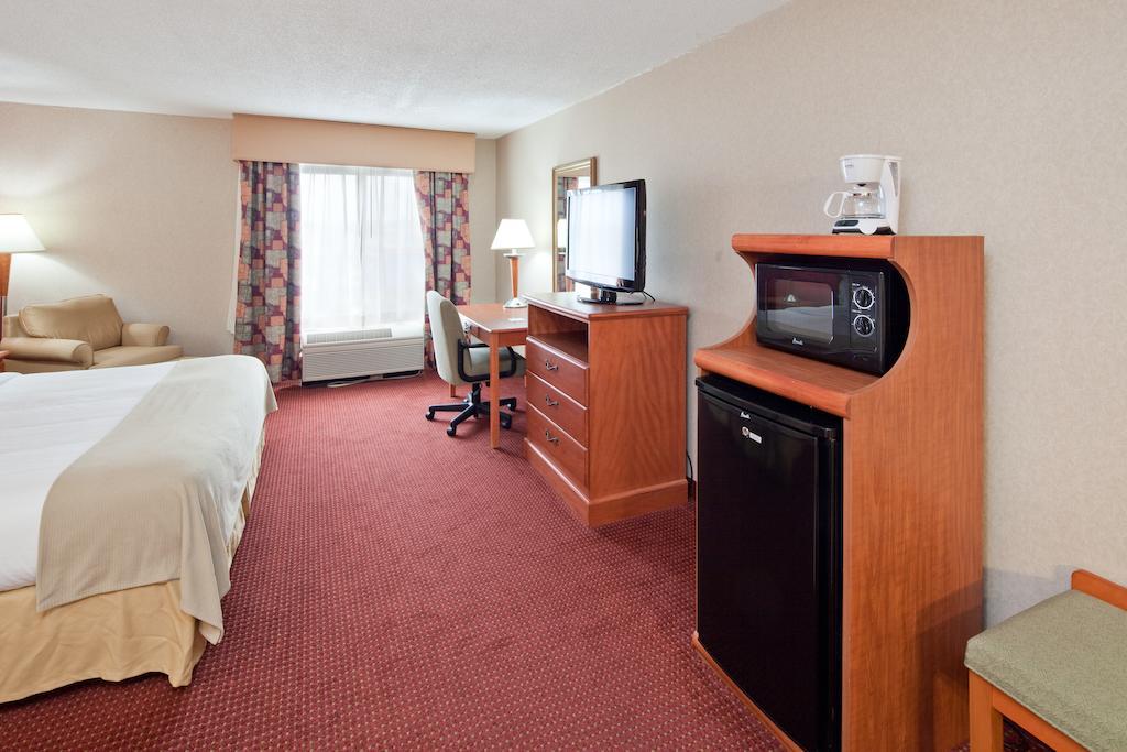 Holiday Inn Express Cincinnati-Lawrenceburg Buitenkant foto