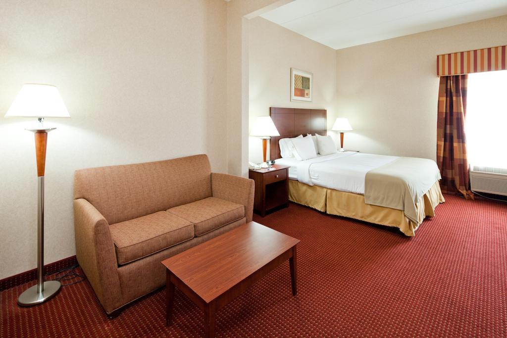 Holiday Inn Express Cincinnati-Lawrenceburg Buitenkant foto