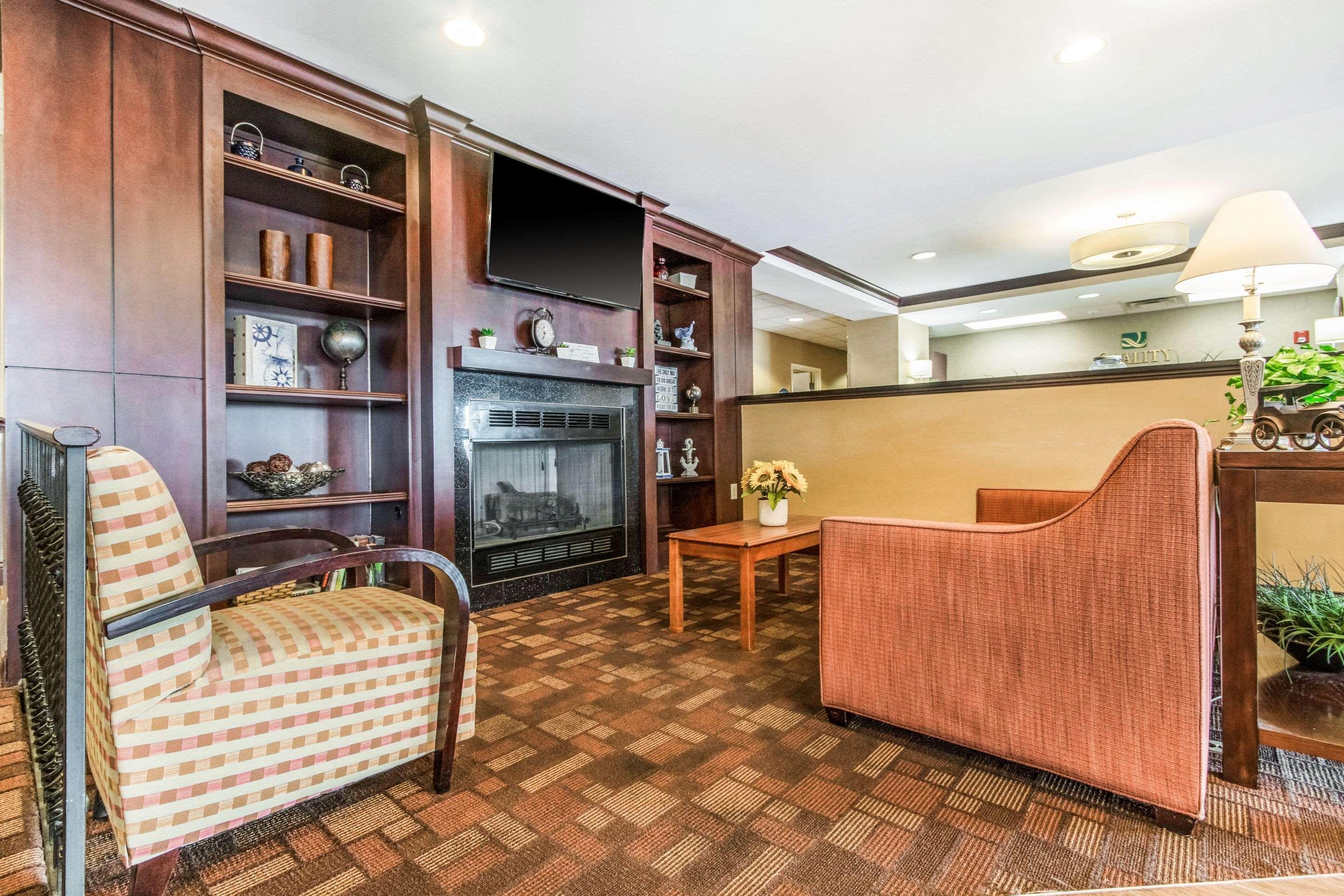Holiday Inn Express Cincinnati-Lawrenceburg Buitenkant foto